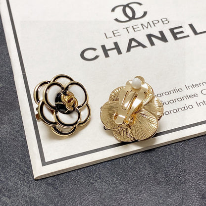 CC Earrings 0005