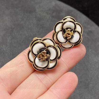 CC Earrings 0005