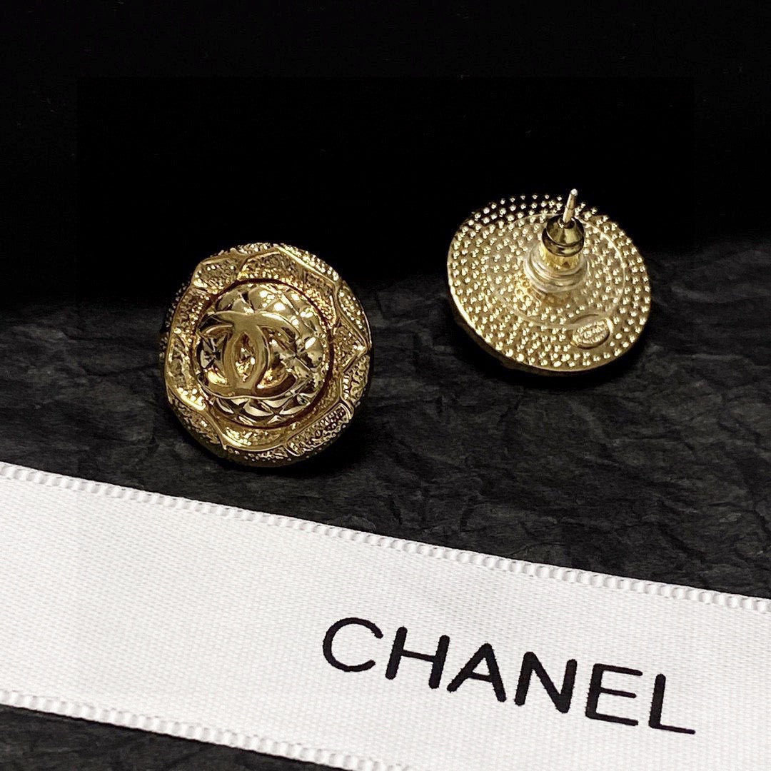 CC Earrings 0009