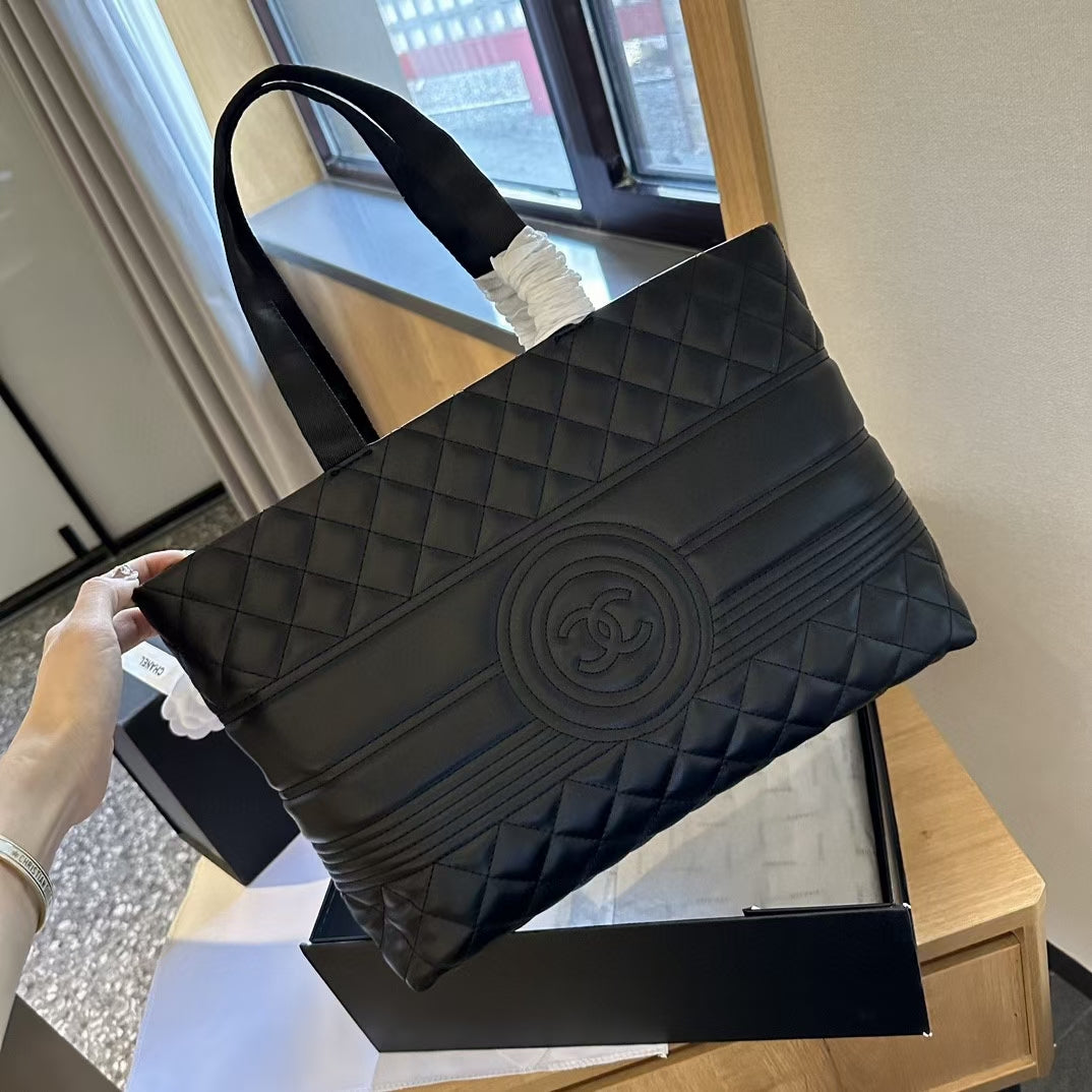 Cc new arrival tote bag size: 28 cm