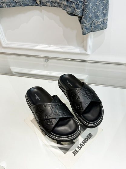Louis new arrival summer slippers men and women