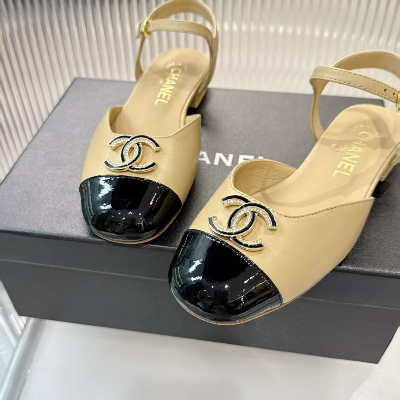 CC new arrival women 25p shoes 010 heels 1.5 cm