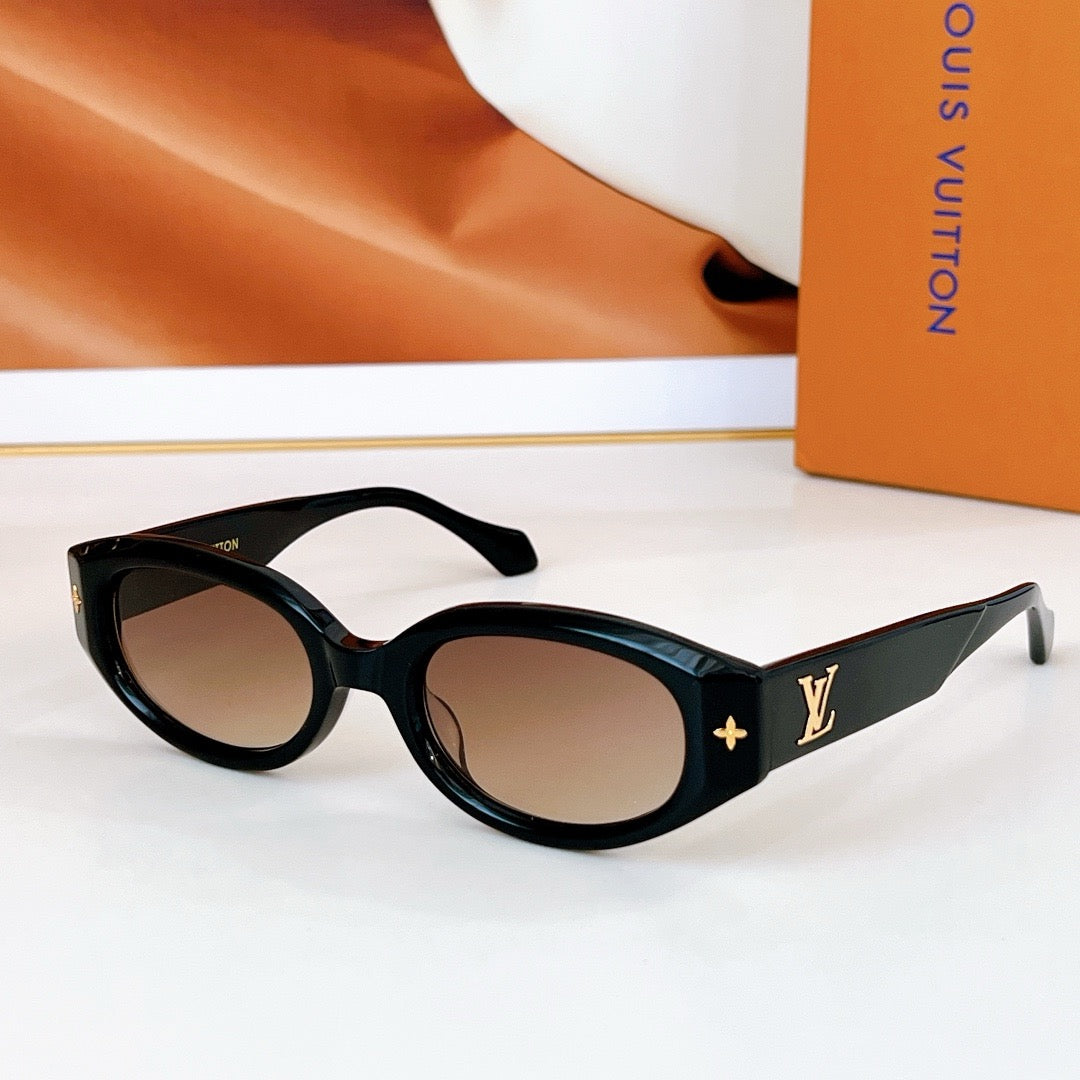Louis Eyewear SIZE: 51-23-145