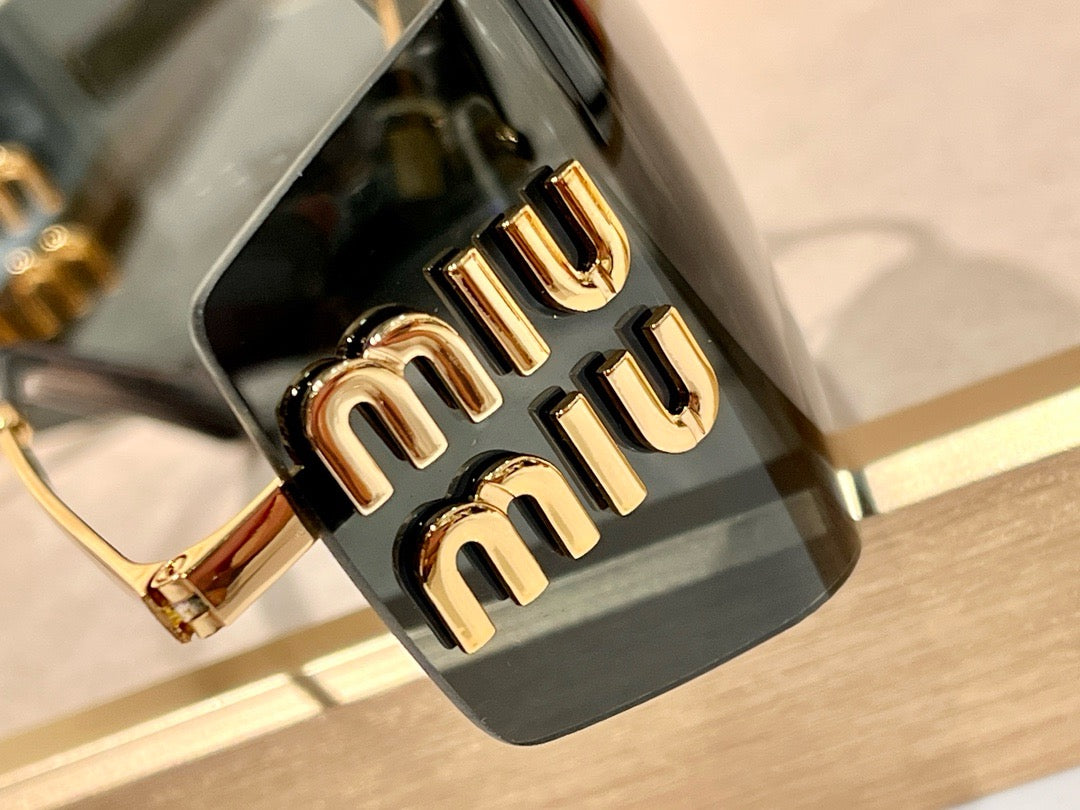 MIU MI* Eyewear SIZE: 80-14-110