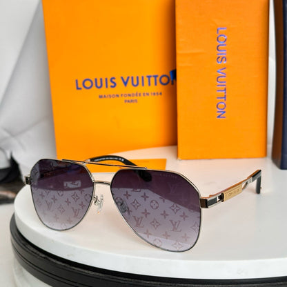 Louis Eyewear SIZE: 61-14-145
