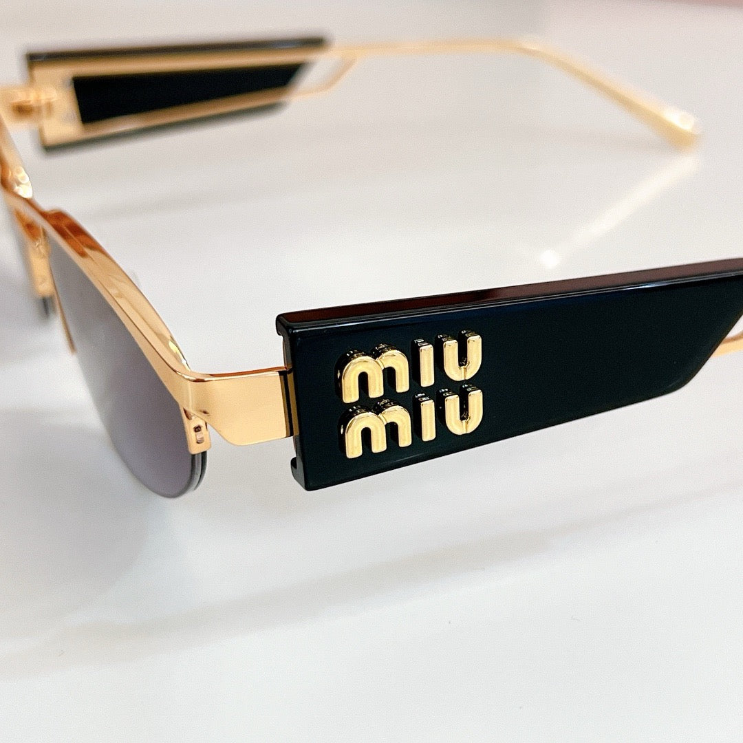 MIU MI* Eyewear SIZE: 56-18-142