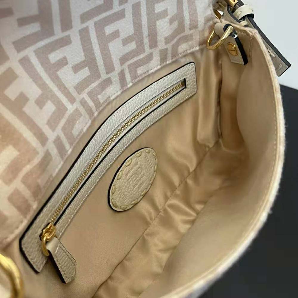 Fd Women Medium Baguette 1997 Beige FF Wool Bag