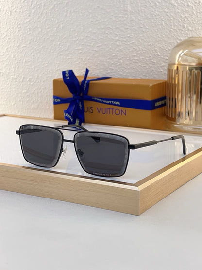 Louis Eyewear SIZE: 60-15-145