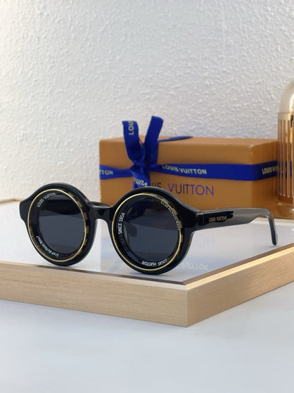 Louis Eyewear SIZE: 43-30-145