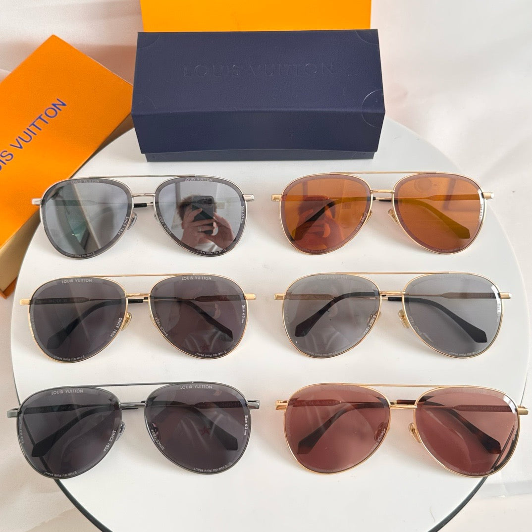 Louis Eyewear SIZE: 52-21-145