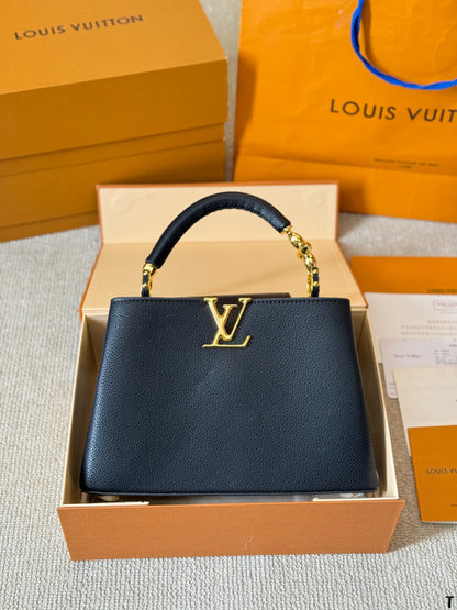 Louis new arrival capucines bag 008