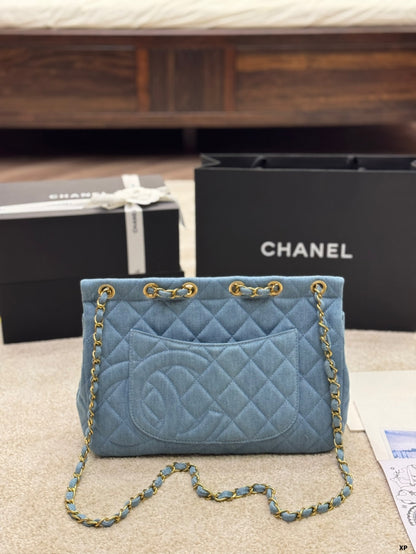 Cc new arrival vintage chain bag size: 30 * 20 cm