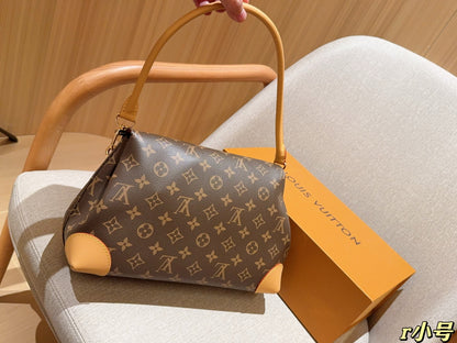 Louis new arrival 25ss HideAway hobo bag size: 30*19*11 cm