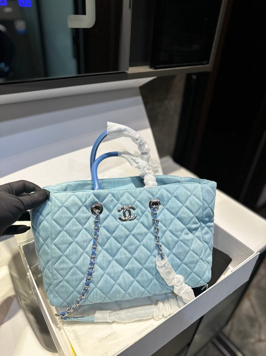 Cc new arrival tote bag size ：30 * 20cm