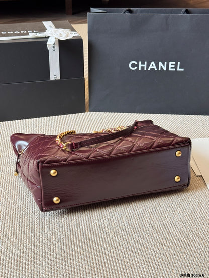 Cc new arrival tote chain bag size: 30*25 cm