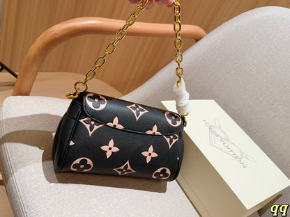 louis new arrival favourite hobo bag size: 24*14*9 cm