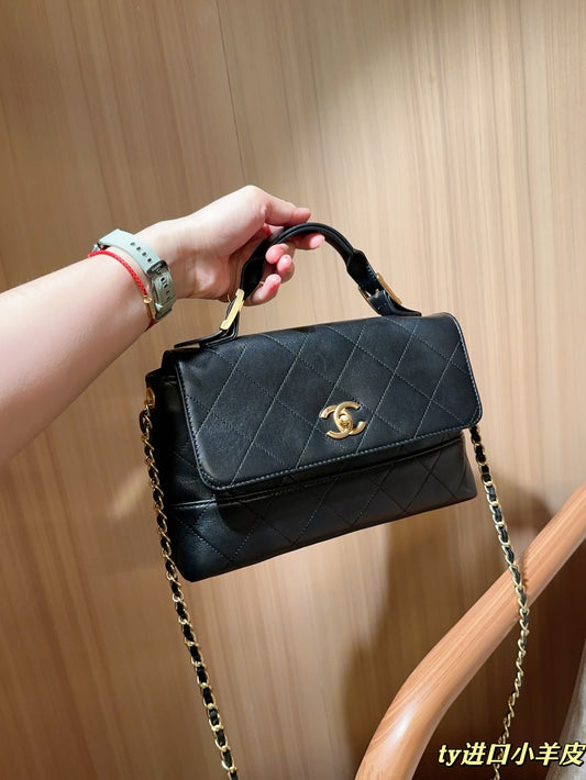 CC new arrival 25a hobo bag size: 28*18*7 cm