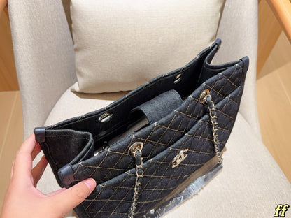 CC new arrival vintage denim tote bag size: 33*25*13 cm
