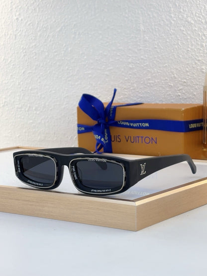 Louis Eyewear SIZE: 54-22-145