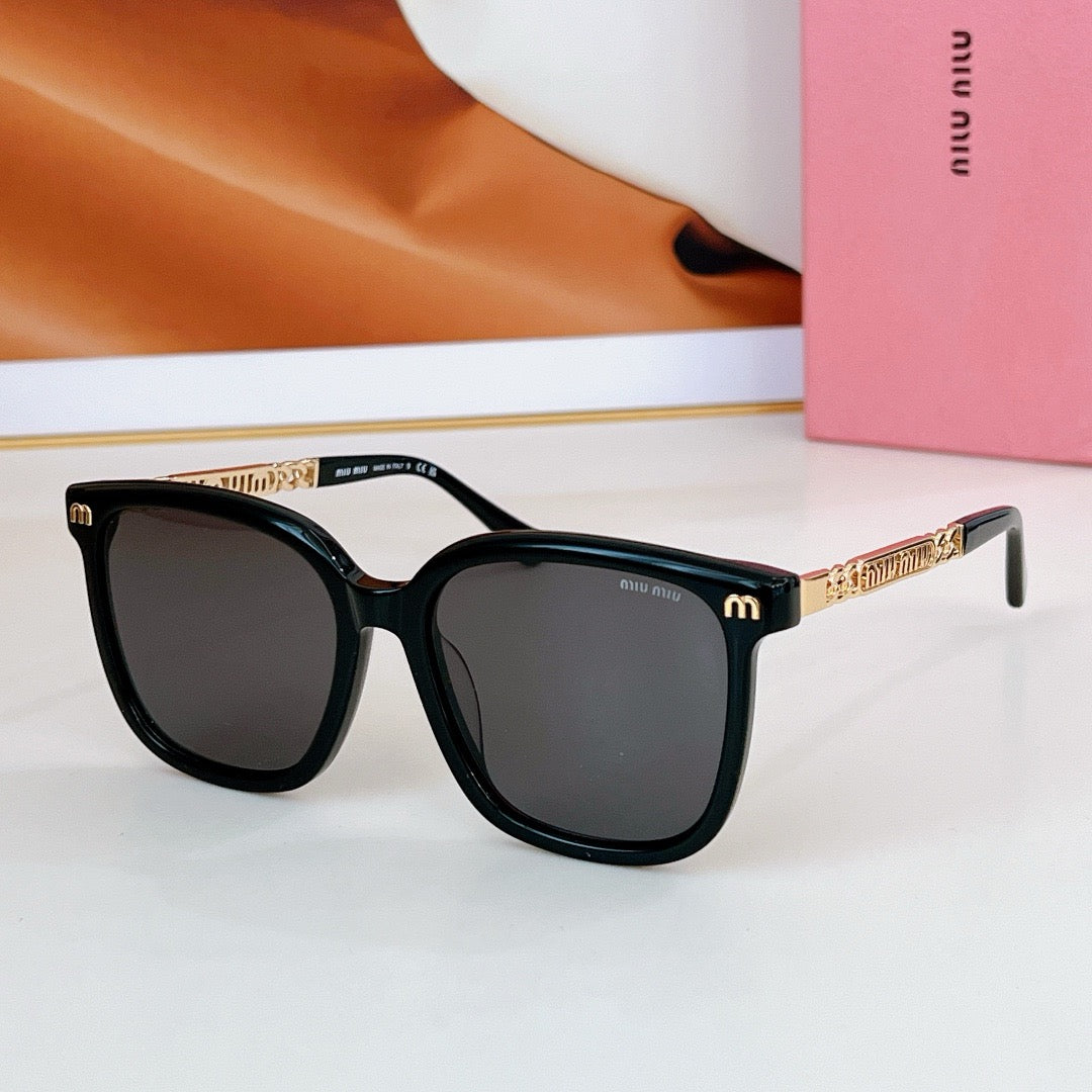 MIU MI* Eyewear SIZE: 55-19-145