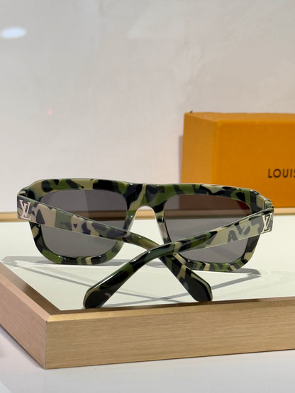 Louis Eyewear SIZE: 53-21-145