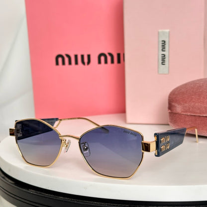 MIU MI* Eyewear SIZE: 55-18-145