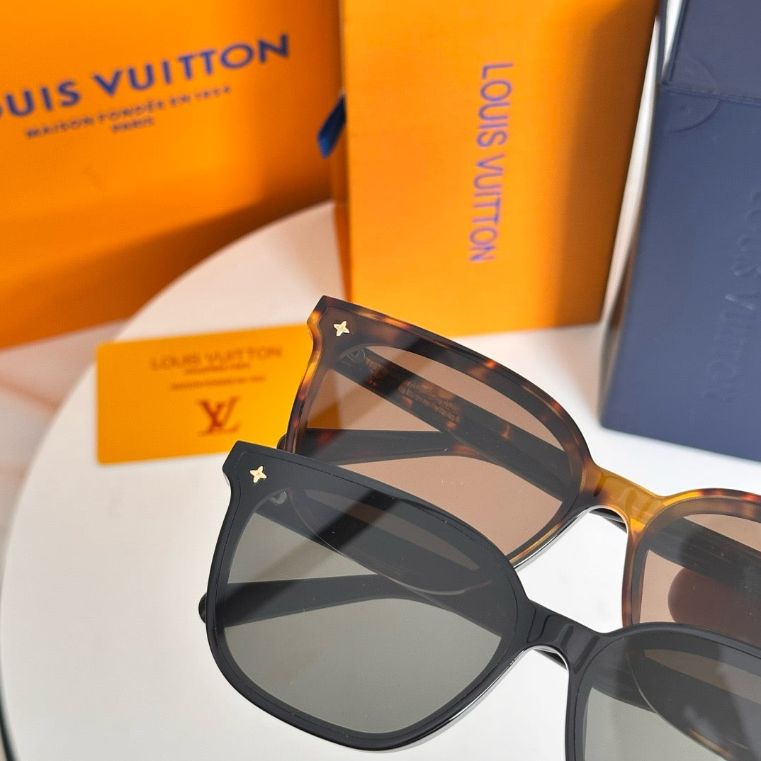 Louis Eyewear SIZE: 63-15-146