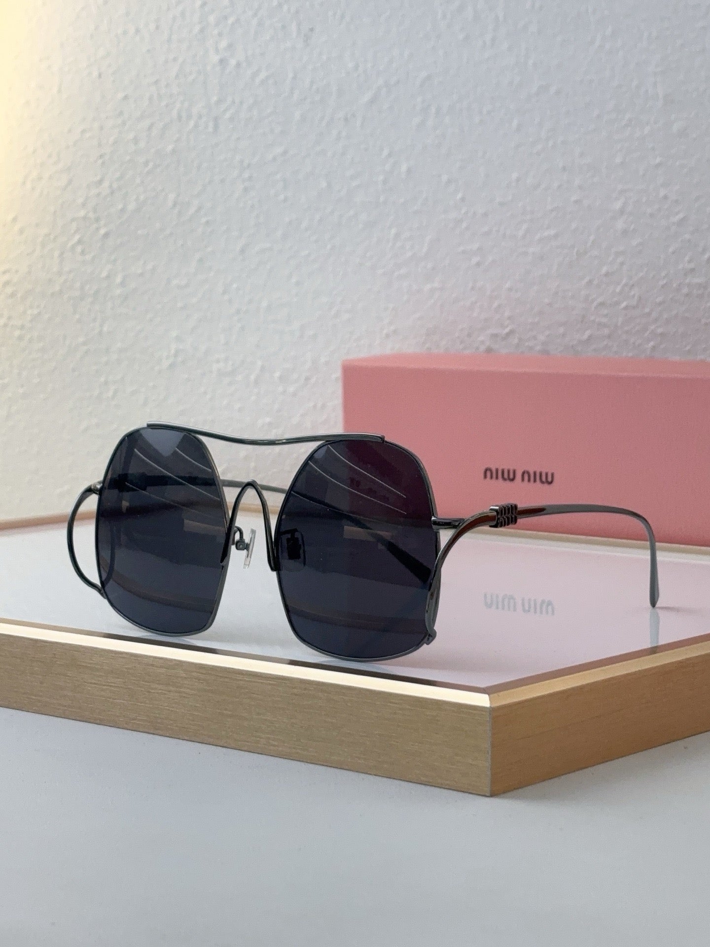 MIU MI* Eyewear SIZE: 56-19-140