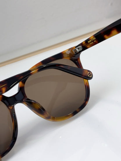 Louis Eyewear SIZE: 63-17-145