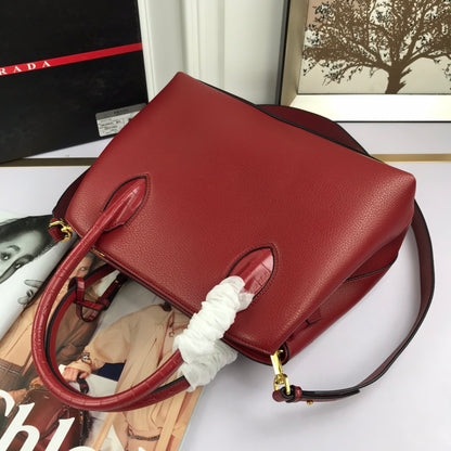Pra new arrival bag 66153  size: 30*24*14 cm