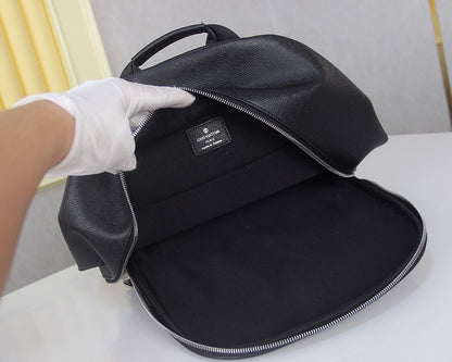 Louis new arrival backpack bag size : 43 x 30 x 14 cm