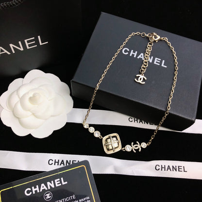 CC Necklace 0027
