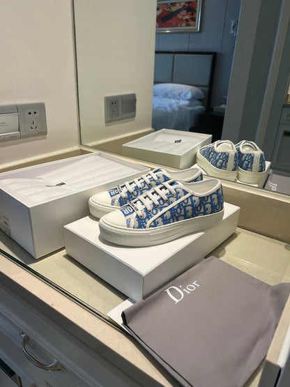D new arrival women sneakers 02