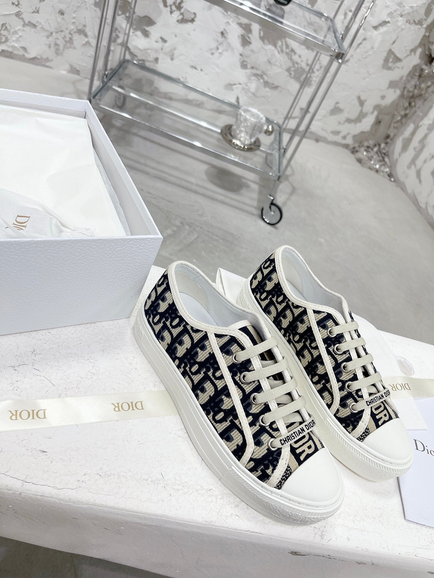 D new arrival women sneakers 02