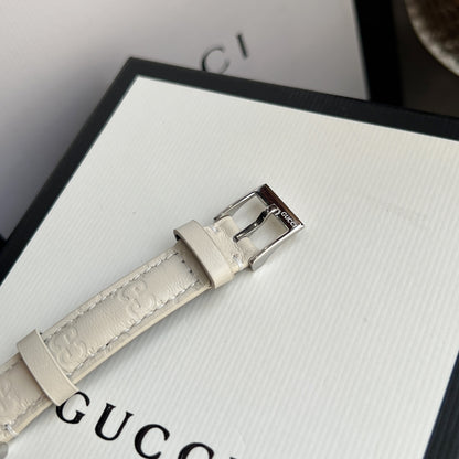 GG G-Timeless 28mm watch