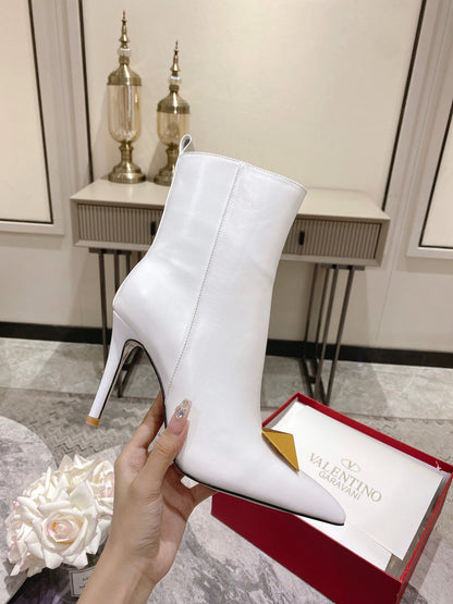 Val new arrival women boots