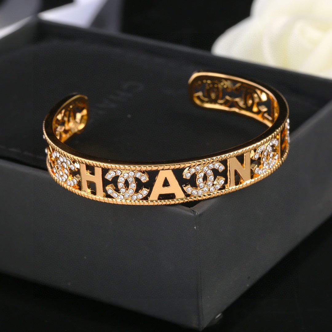 CC Bracelet 0009