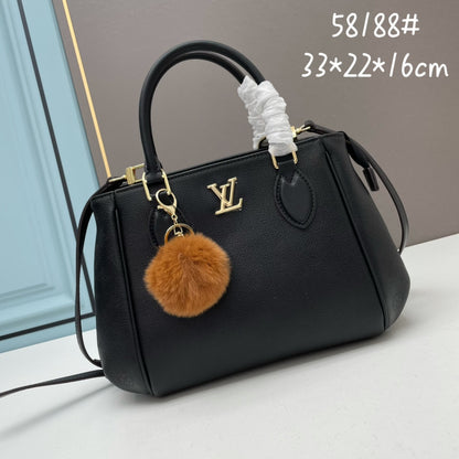 Louis new arrival handbag size: 33-22-16cm