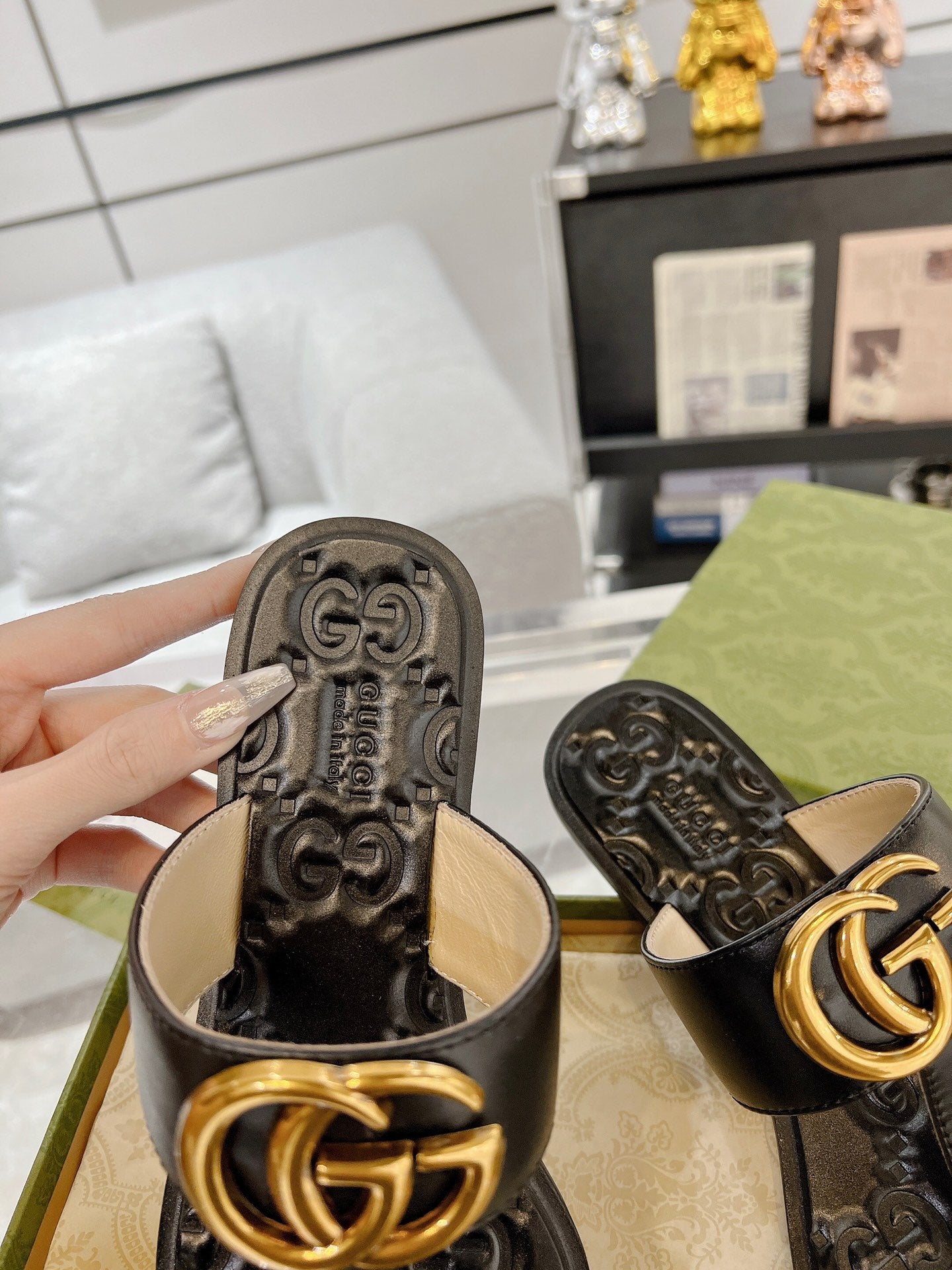 GG new arrival men and women slippers 02