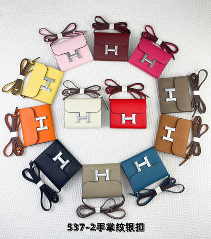 H Constance empson leather bag size:13*11.8cm