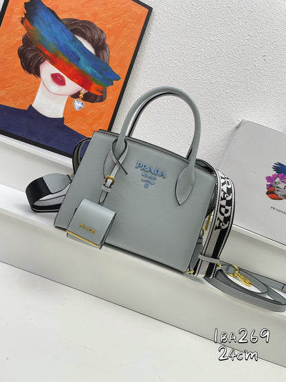 Pra Monochrome new arrival bag size : 24.18.12cm
