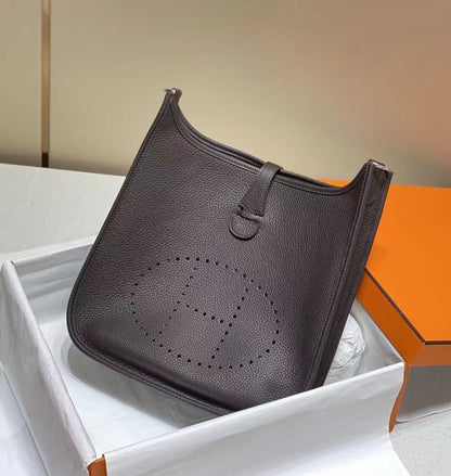 H Evelyne29 new arrival 06 size : 29*30 cm