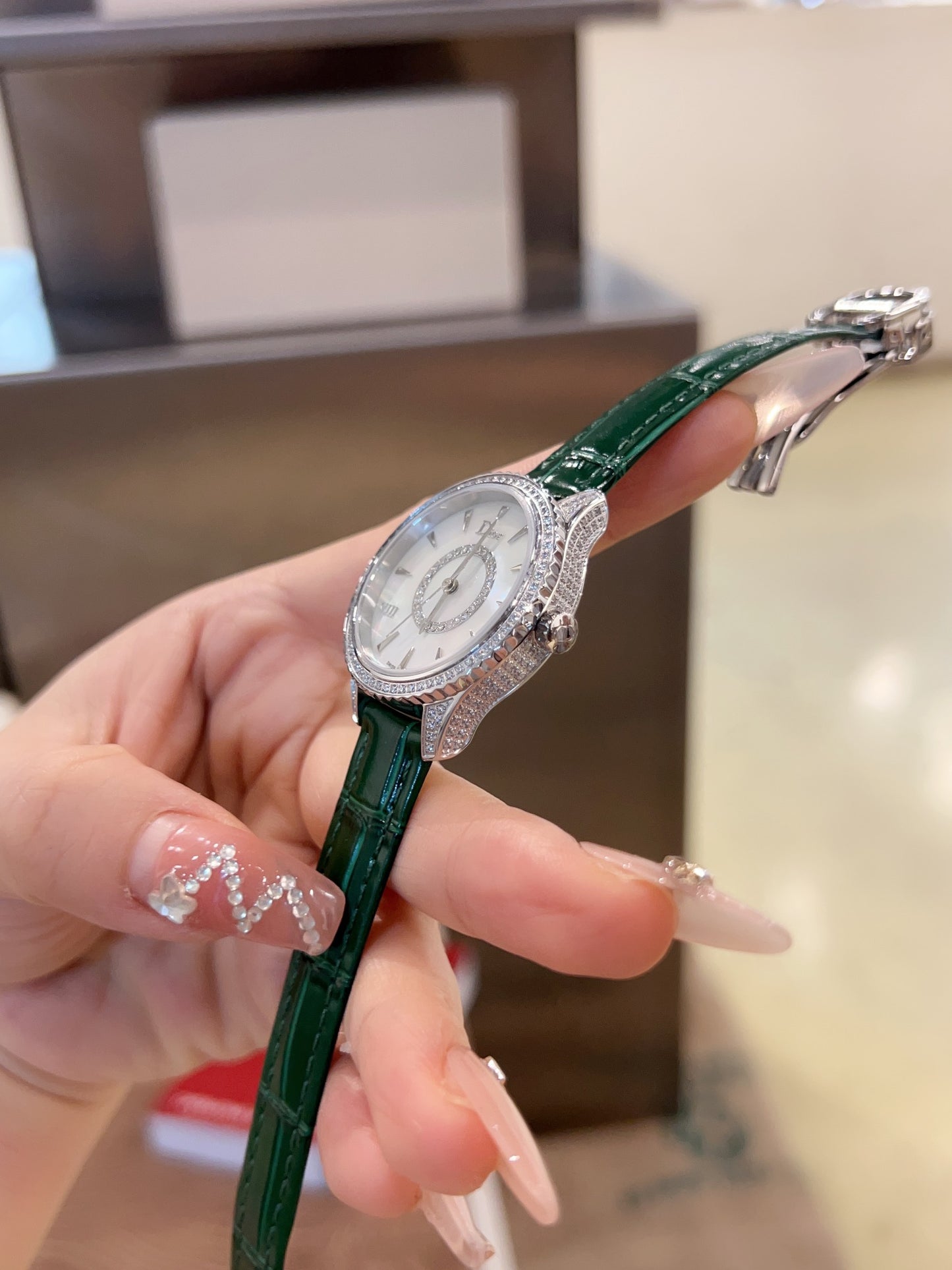 D VIII Montaigne new arrival women watch 33mm
