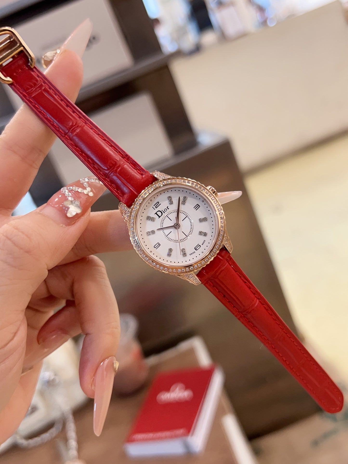 D VIII Montaigne new arrival women watch 33mm