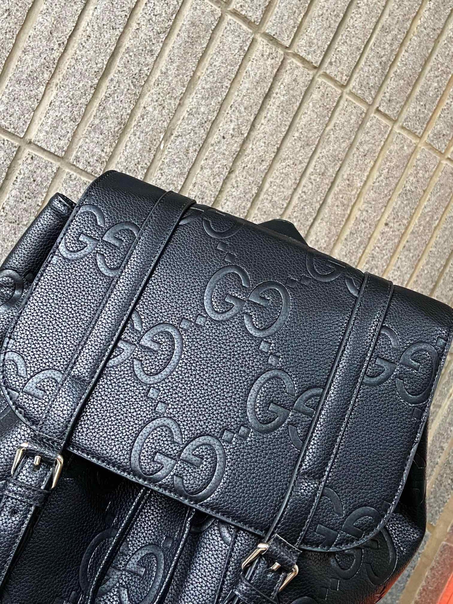 GG new arrival backpack bag size : 32 x 42 cm