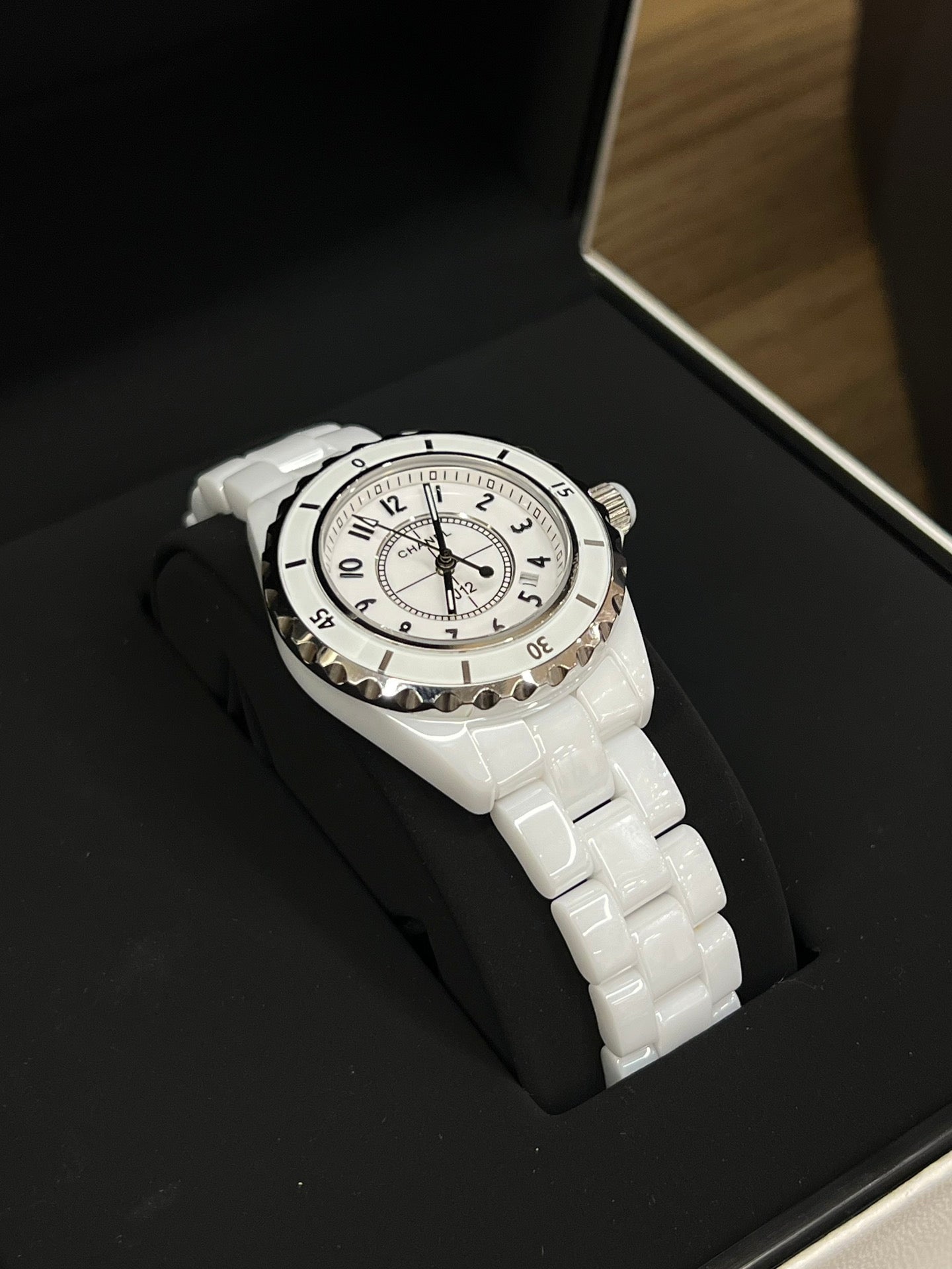 CC new arrival women watch 06