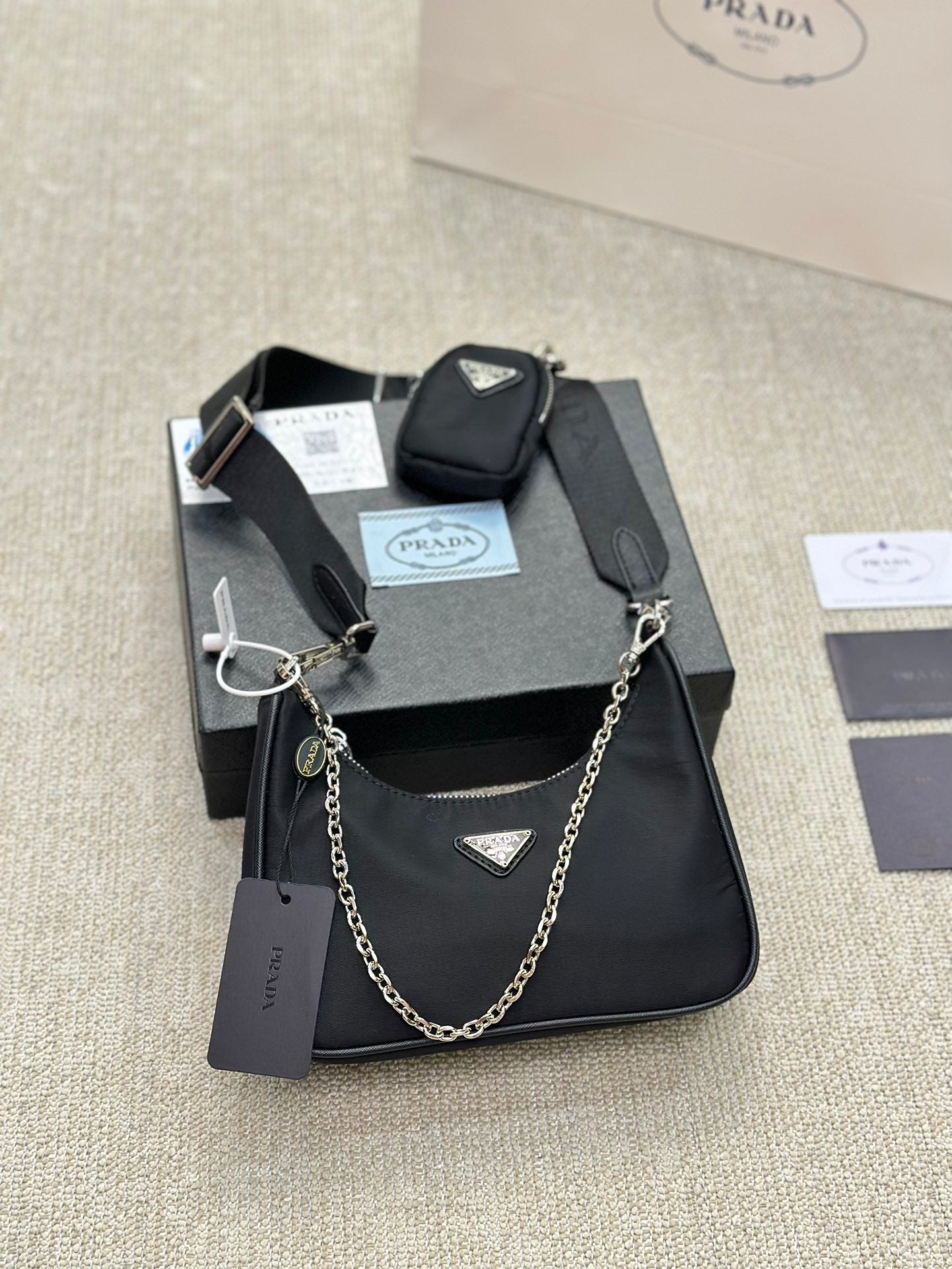 Pra hobo  new arrival bag size : 22 * 16cm