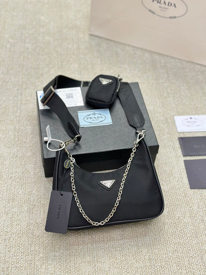 Pra hobo  new arrival bag size : 22 * 16cm