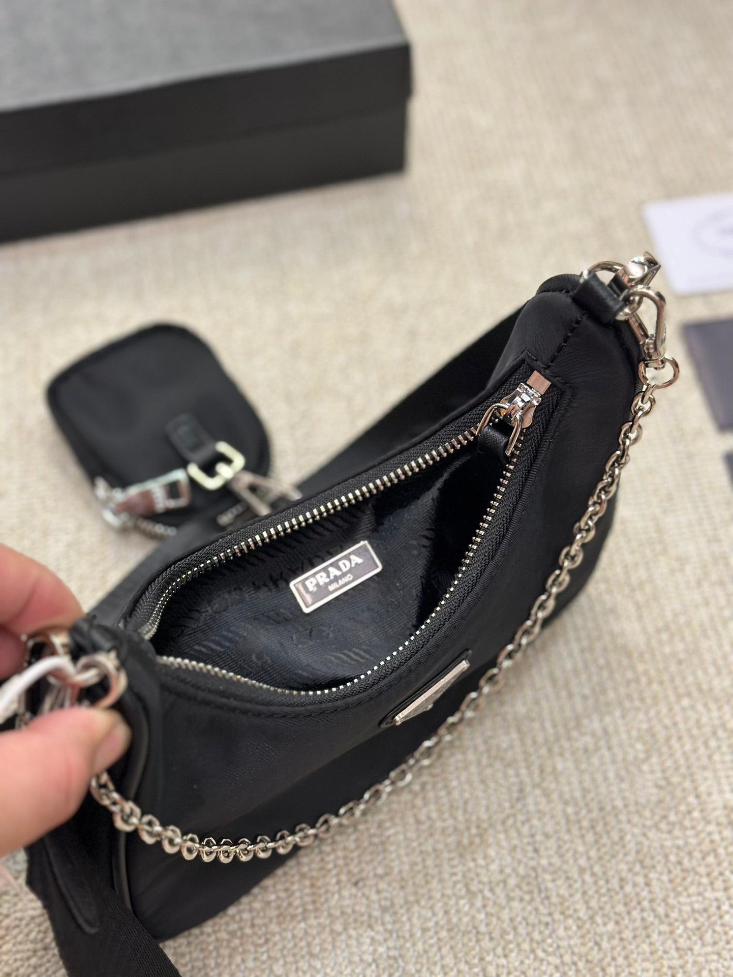 Pra hobo  new arrival bag size : 22 * 16cm