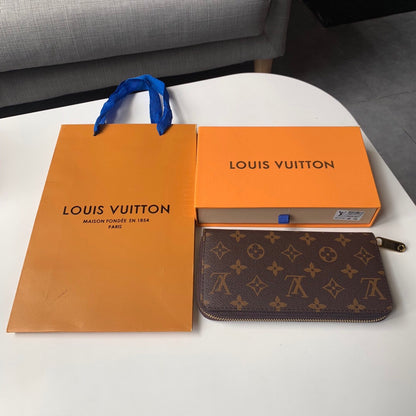 LOUIS new arrival men's wallet size: 19×10×1.5cm